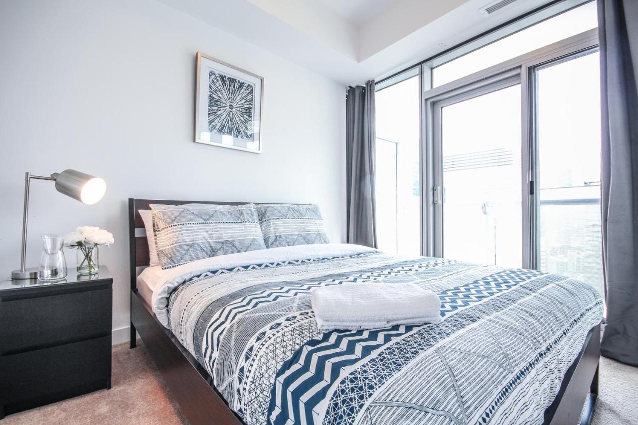 Apartment Sarkar - Entertainment District Toronto