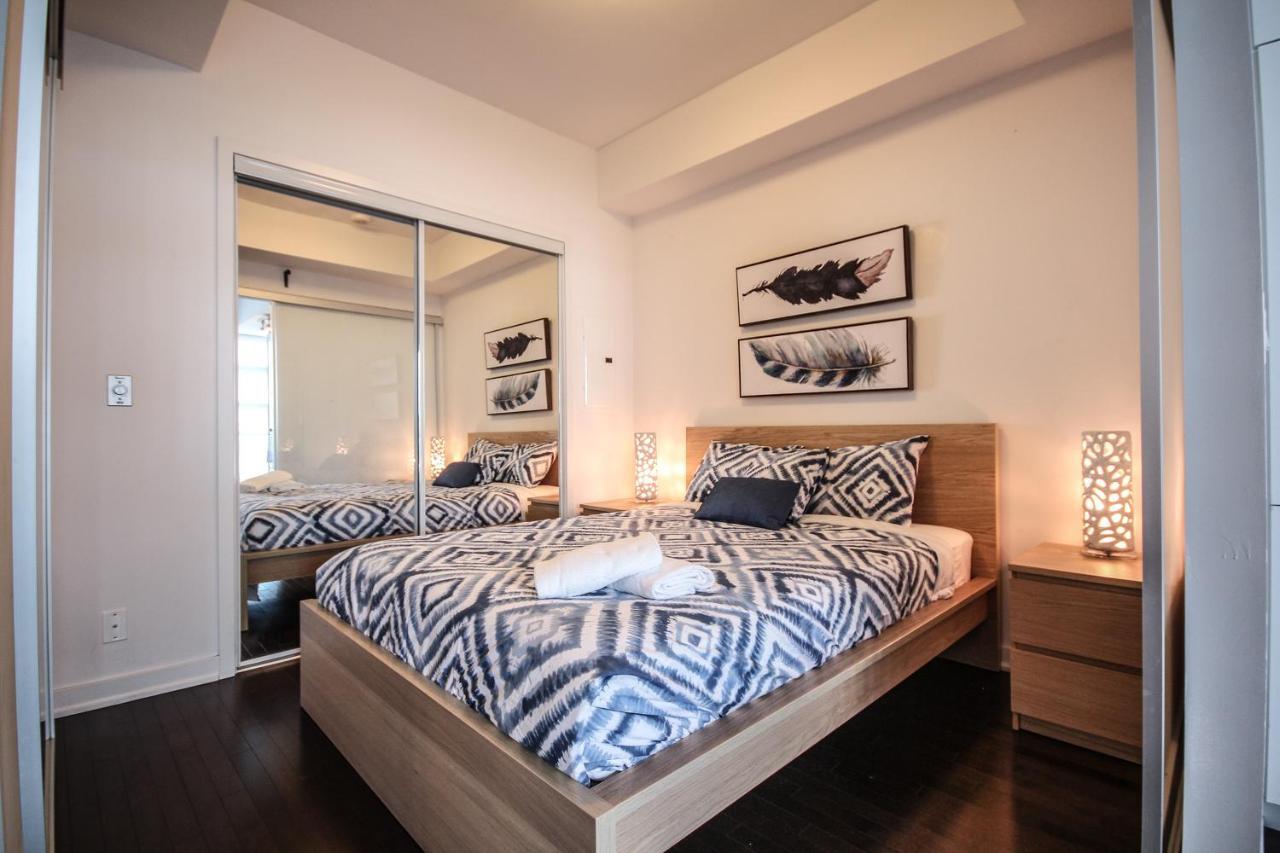 Sarkar - Entertainment District Apartment