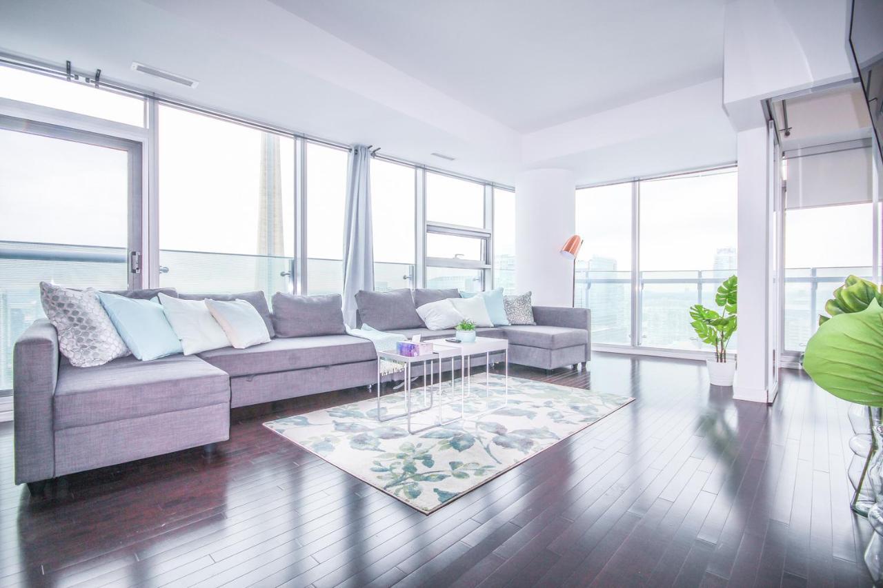 Sarkar - Entertainment District Apartment Toronto