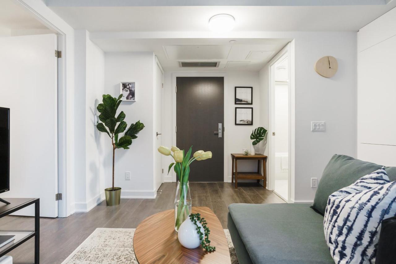 Apartment Sarkar Suites - Cumberland St. Toronto