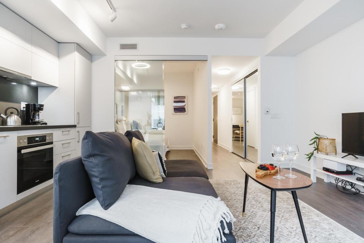 Apartment Sarkar Suites - Cumberland St. Toronto