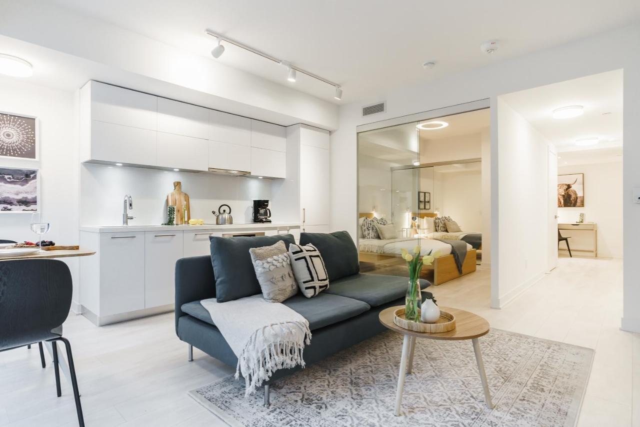 Sarkar Suites - Cumberland St. Toronto