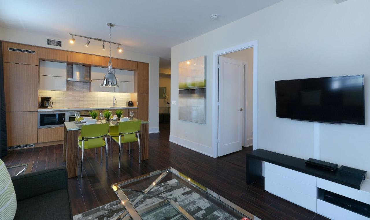 Delsuites - 300 Front Street - 30 Night Stays Hotel Toronto