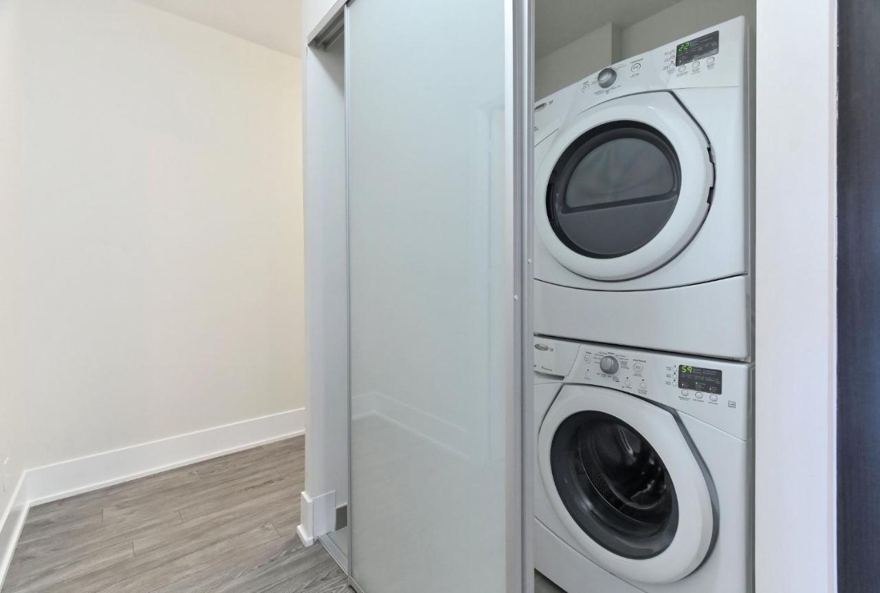 Delsuites - 300 Front Street - 30 Night Stays Toronto