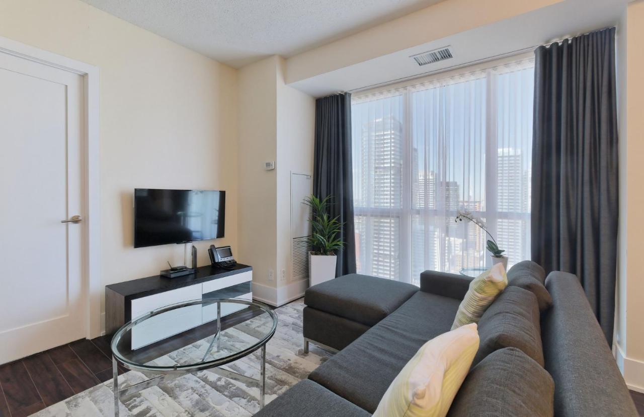 Hotel Delsuites - 300 Front Street - 30 Night Stays Toronto