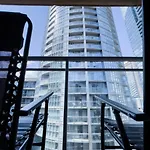 Downtown 2Bed Free Parking
