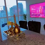 Luxury Condo Cn Tower View