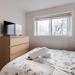 Eglinton West Guest Suite