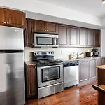 Toronto Downtown Fort York Suites 1Bdrm With Parking