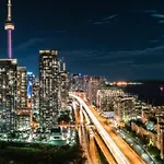 Vintage 2 Bed 2 Bath Suite Distillery District