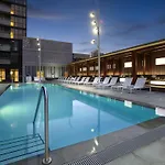 2Bedroom Cn Tower And Water Views - Free Parking - Rooftop Pool