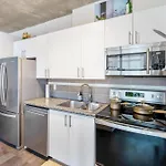 Spacious Corner Apartment Downtown Toronto