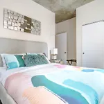 Spacious Corner Apartment Downtown Toronto
