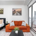 Sunset View Studio By Eaton Centre