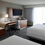 Courtyard By Marriott Toronto Airport
