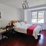 Spacious Room In Midtown