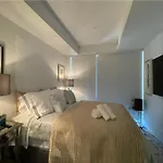 Toronto Bloor & Yonge Luxury Condo