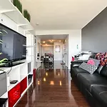 Comfy Suites 2 Beds Lakeview Cn Tower Free Parking