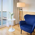 Radisson Blu Toronto Downtown