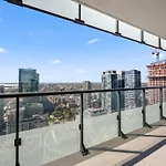 The Ellios Suites - In Downtown Toronto, Opposite Cn Tower & Rogers Centre