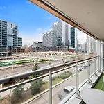 City Gem Near The Rogers Centre & Top Attractions
