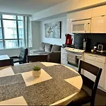 Perfect Location - Comfy Suite