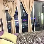 Condo Overlooking Cn Tower, Rogers, Islands