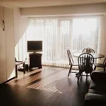Pelican At 210 Victoria