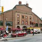 Quickstay - Classic & Trendy Yorkville Condo