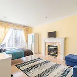 Simply Comfort. North York Guest House