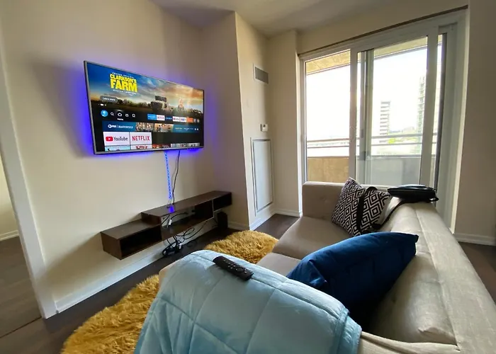 Beautiful Cozy Entire 1-Bedroom Condo Unit + Balcony