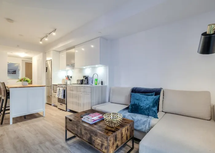 Love Suites -Jarvis