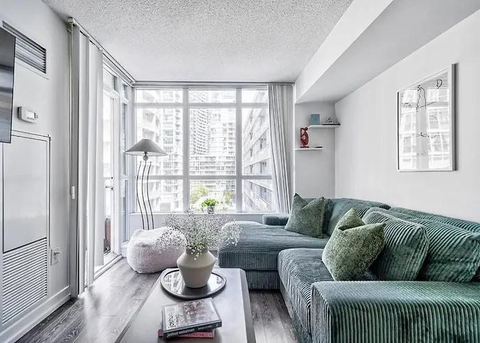 Designer 2Br Downtown Condo, Rogers Center