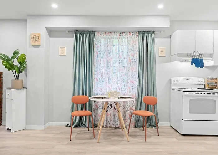 Private Cozy Room With Free Parking