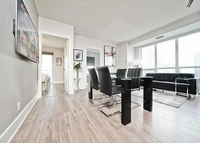 Grand Royal Condos - Cn Tower
