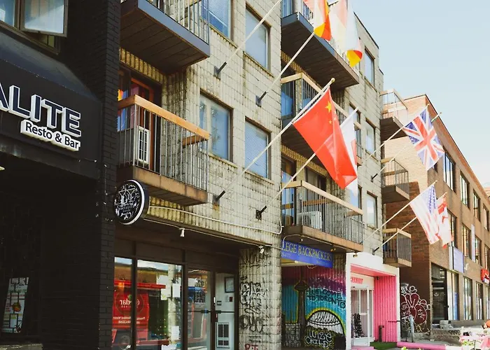 Kensington College Backpackers