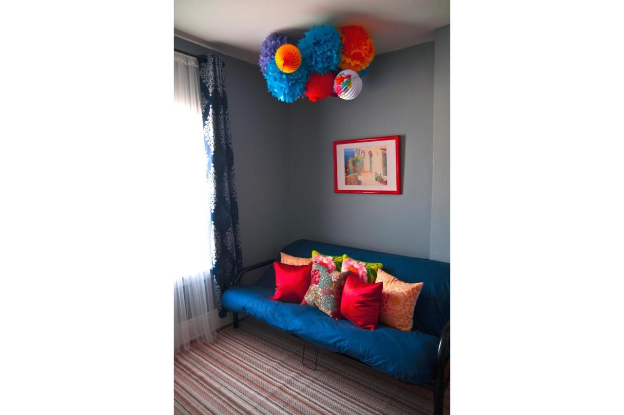 Colour Cube Downtown East Gasthof 2*