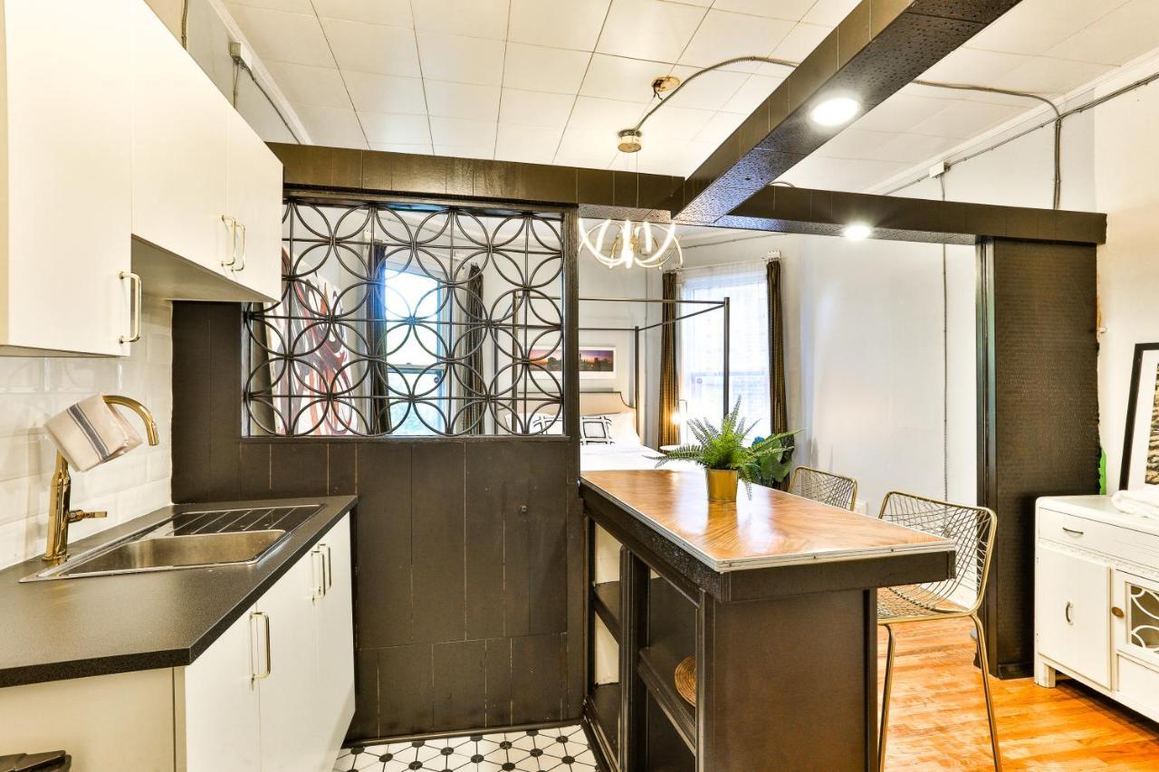 Eclectic Victorian West House Aparthotel