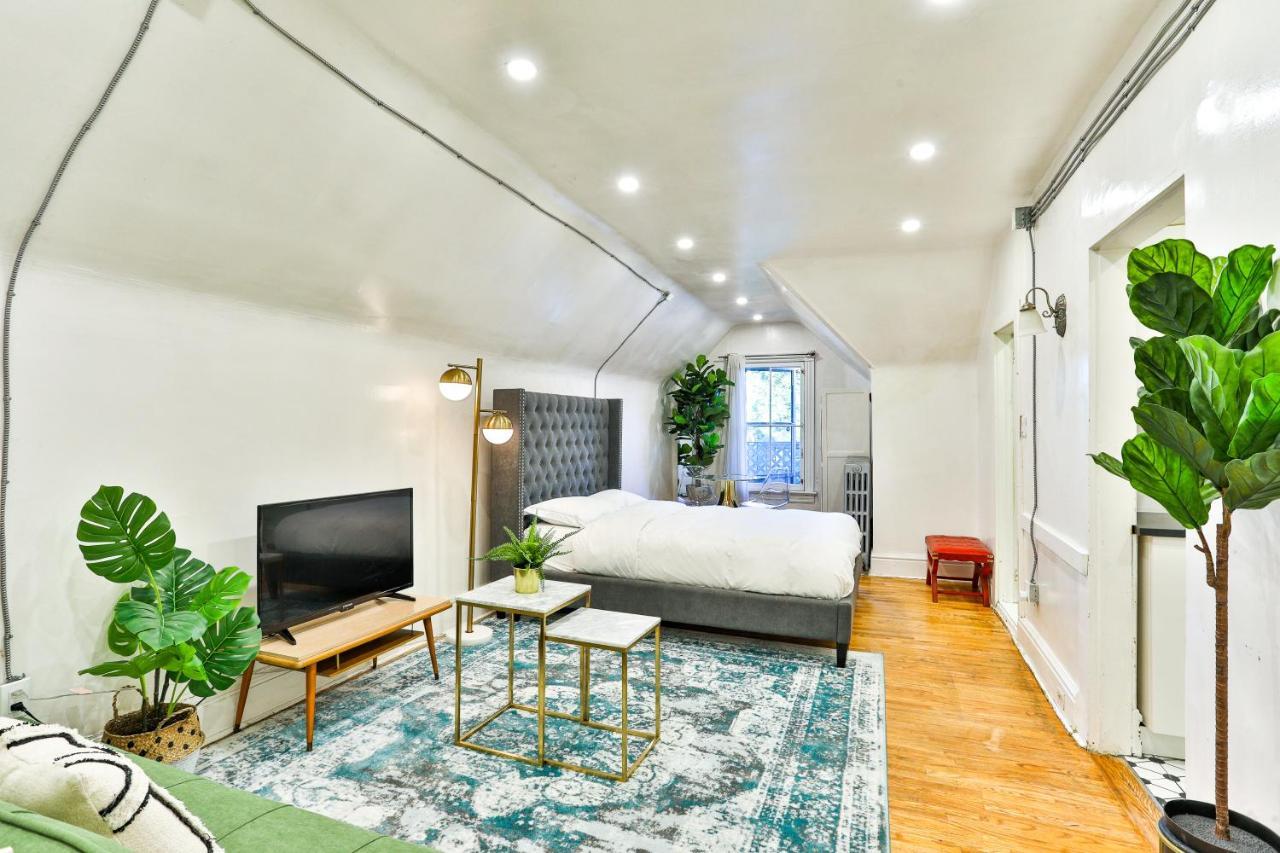 Eclectic Victorian West House 5*