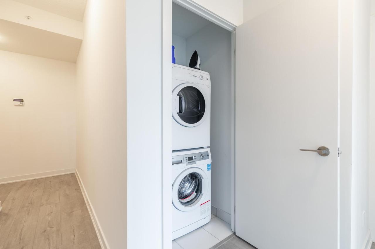 Luxury 2 Bedroom In The Heart Of Entertainment District W/ Cn Tower View Apartment *