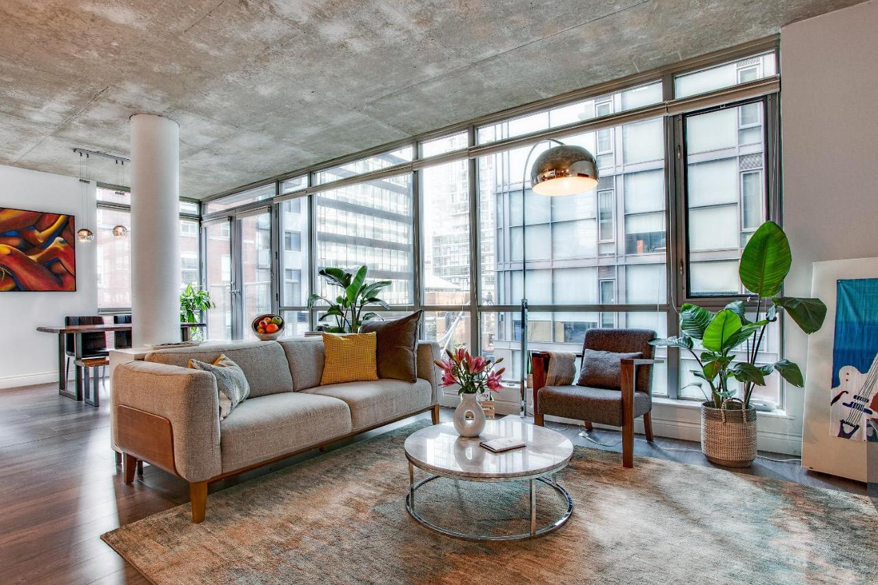 Spacious Corner Downtown