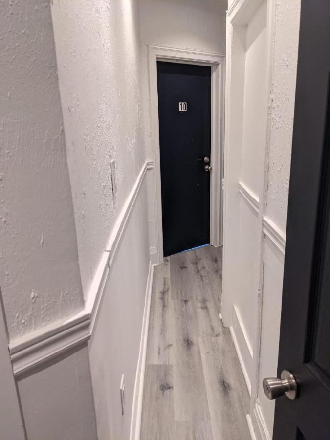 Furnished Living Guest house Toronto