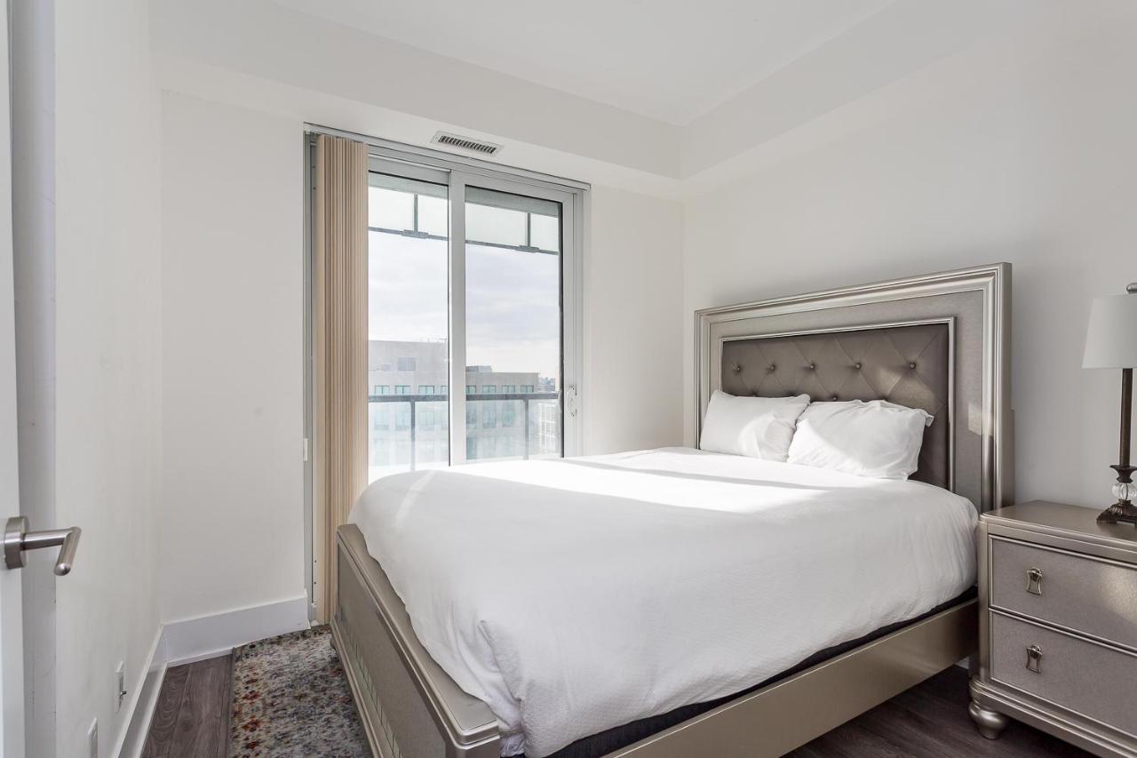 And Aparthotel Toronto