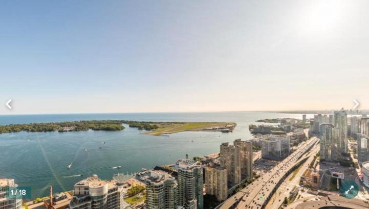 Million Dollar Lake-view - Harbourfront Spacious 2 Bedroom- 2 Bathroom Across The Lake With Stunning Lake View With Free Parking!