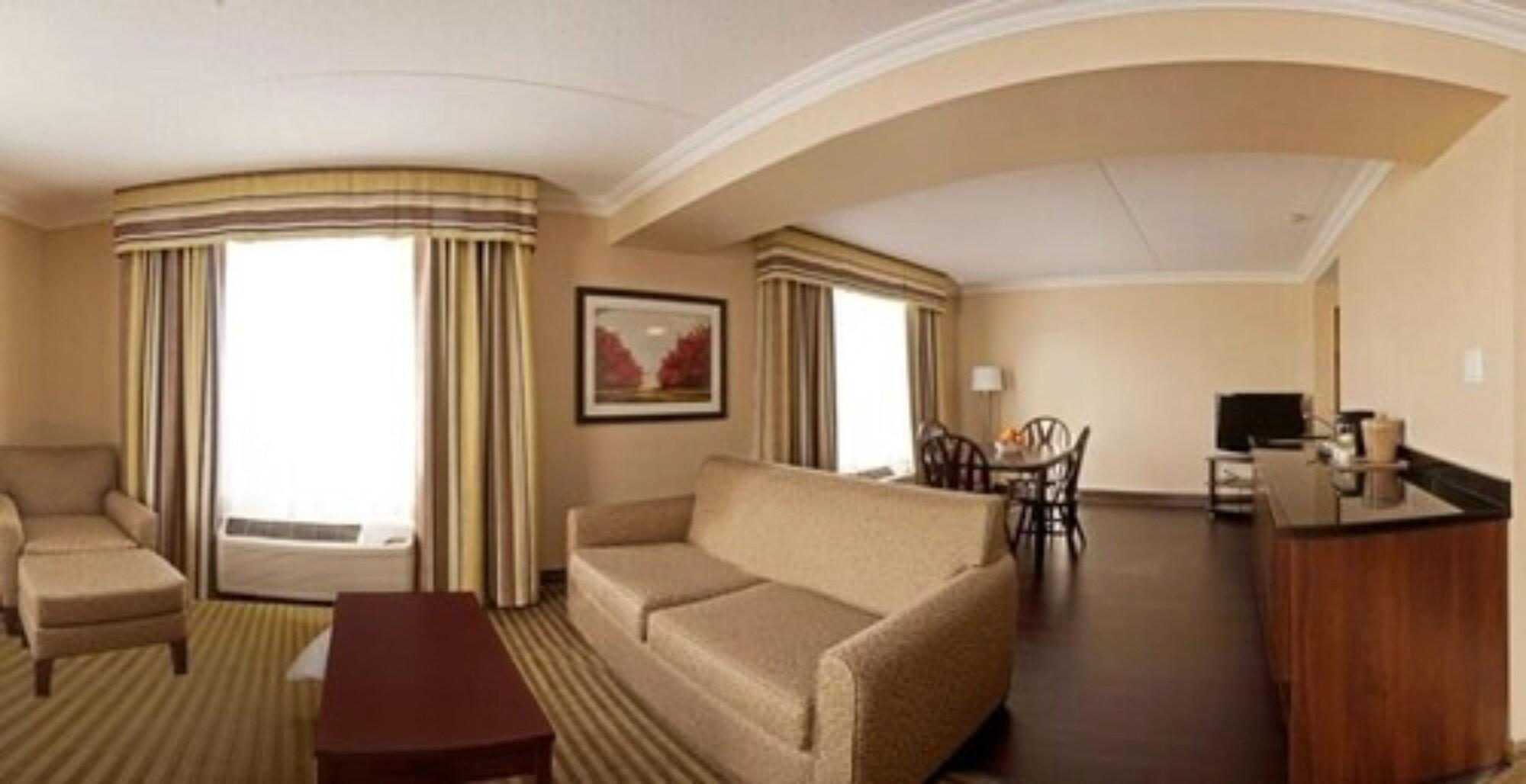Comfort & Conference Centre Airport Toronto