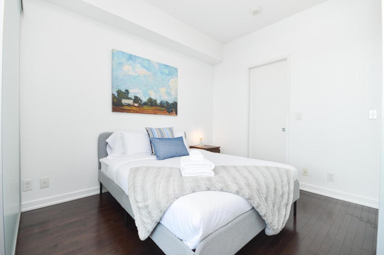 Minutes Walk To Scotiabank Arena,tiff, Mtcc,cn Tower Downtown Apartment Toronto