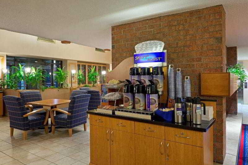 Express East, An Ihg Hotel 2*