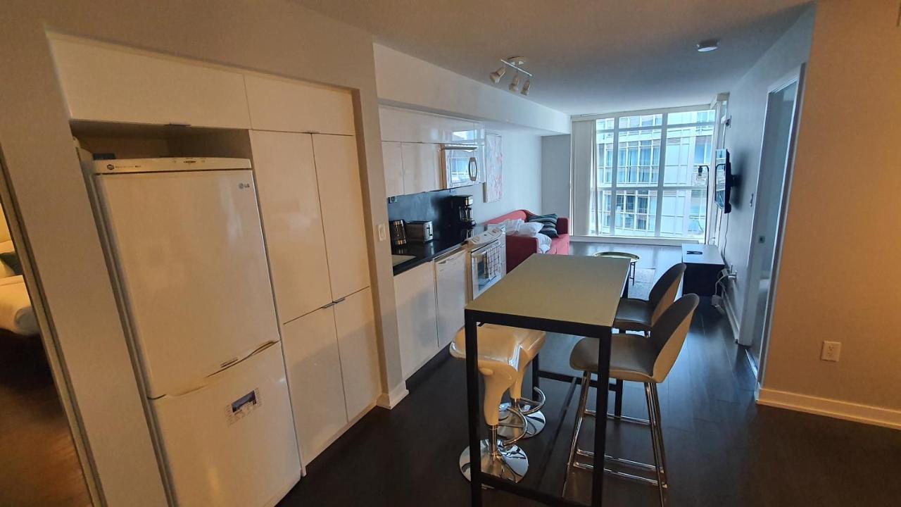 Downtown 2bed Free Parking Apartment