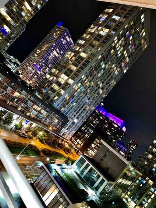 Apartment Luxurious In The Center Of Downtown