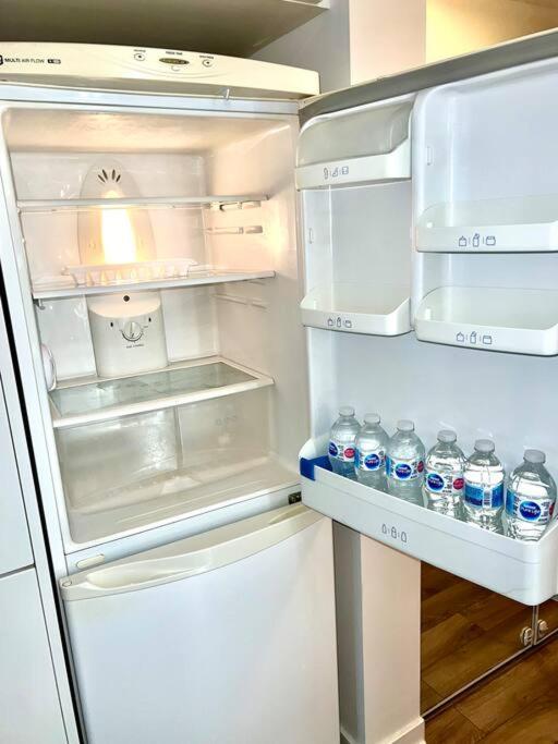 Apartment Luxurious In The Center Of Downtown Toronto